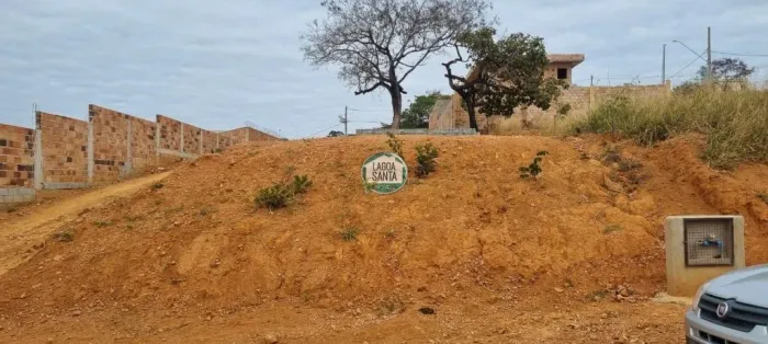 Terreno à venda no Condomínio Versailles Ville de France - Lagoa Santa/MG