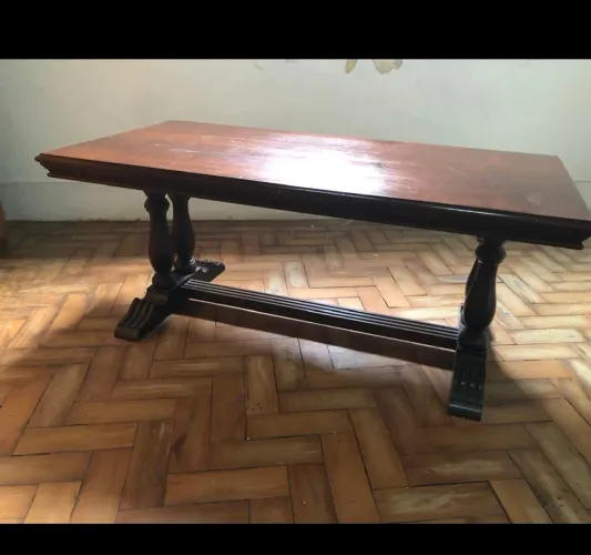 Mesa retangular de centro