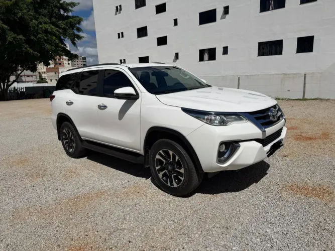 Toyota Hilux SW4 SRV 4X2 2.7 Flex 16V Aut. 2020