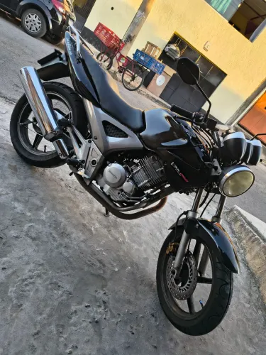 Cbx 250 Twister 2004 Preta