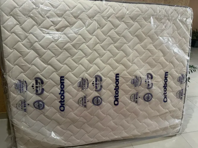 Colchão novo de molas ensacadas superpocket tamanho queen / Ortobom