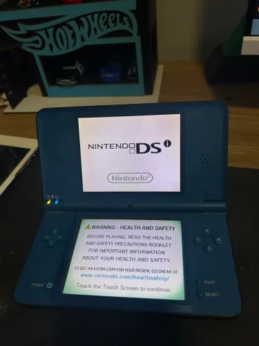 Nintendo DSi XL Azul + R4 + Carregador Original