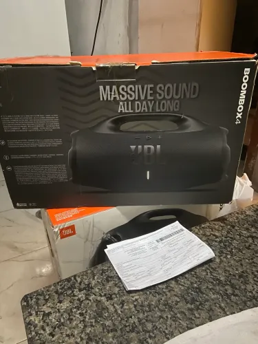 Caixa JBL boombox 4 nova na caixa