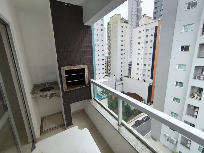 Aluguel Anual 2 Dormitorios Semi Mobiliado Balneário Camboriú Centro