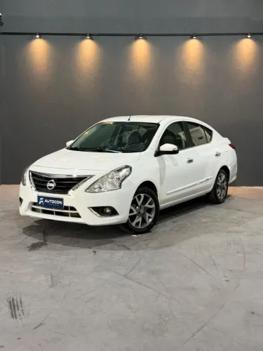 Nissan Versa Unique 1.6 16V Flexstart 4P Aut. 2017