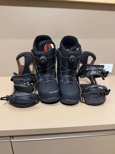 Bota e binding snowborder