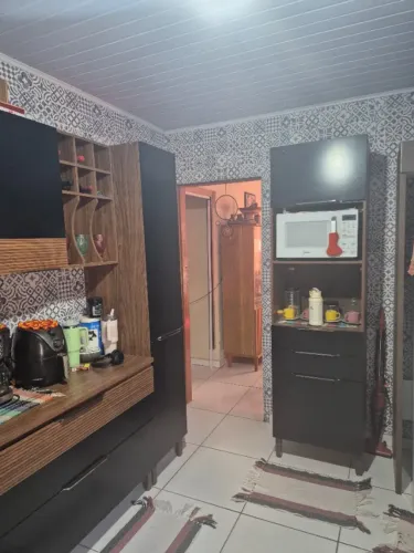 Armário de cozinha completo com cristaleira