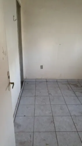 Bairro : Jardim maily , apartamento térreo .