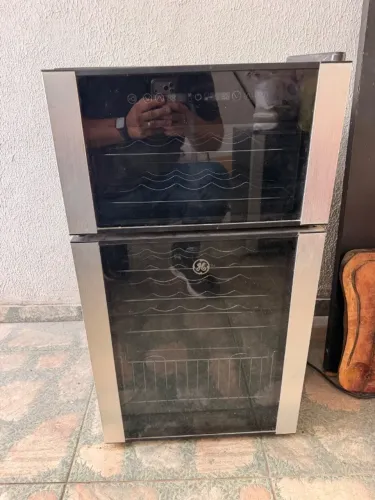 ADEGA DE VINHOS GE DUAL LEIA ANUCIO