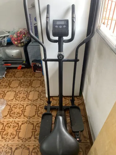 Aparelho elíptico PodiumFit