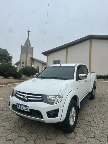 Mitsubishi L200 Triton HPE 3.2 CD TB Int.diesel AUT 2012