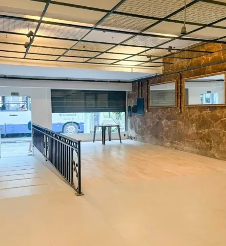 ALUGO AMPLO IMÓVEL COMERCIAL COM 370M² - BAIRRO CAMPINA