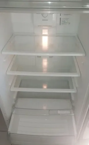 Geladeira usada *