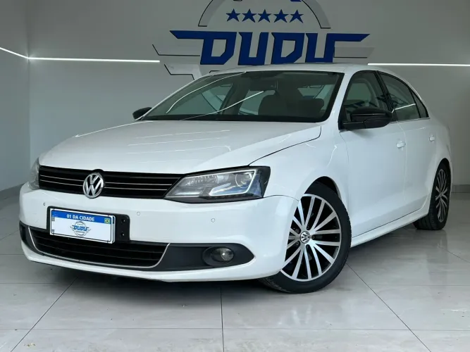 Volkswagen Jetta Highline 2.0 TSI 16V 4P Tiptronic 2013