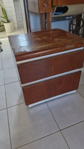 Mesa de cabeceira