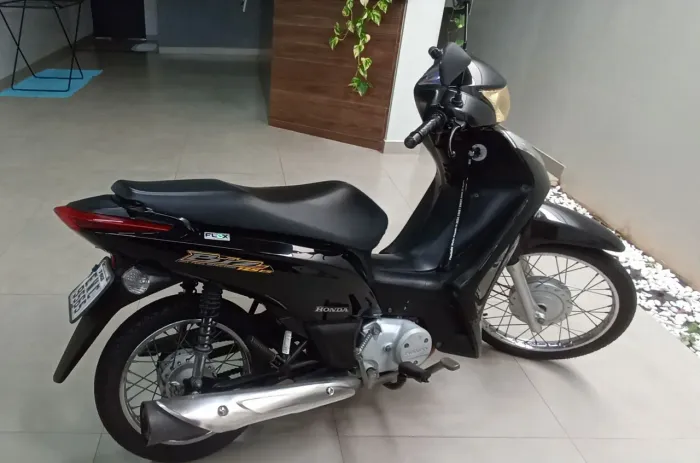 Moto muito conservada!
