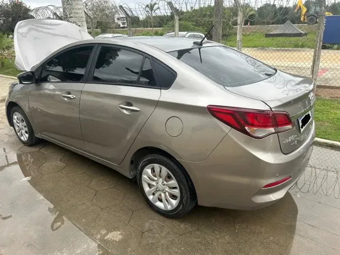 Hyundai HB20S C.plus/c.style1.0 Flex 12V Mec. 4P 2019