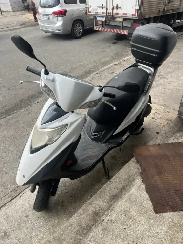 Scooter 125 toda em dias, tem conversa no valor