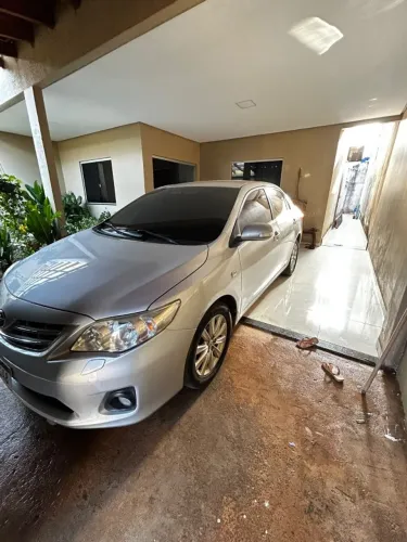 Toyota Corolla Altis 2.0 Flex 16V Aut. 2013