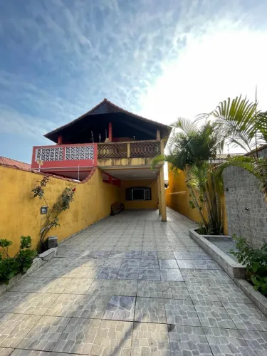 SOBRADO À VENDA - LADO PRAIA