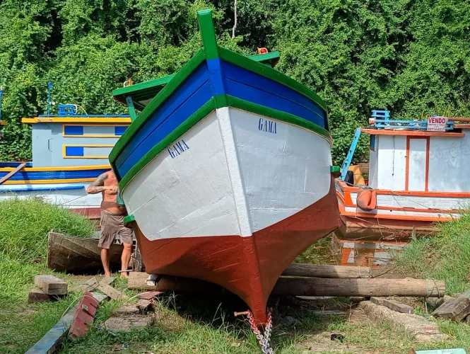 Barco de pesca para camarão 