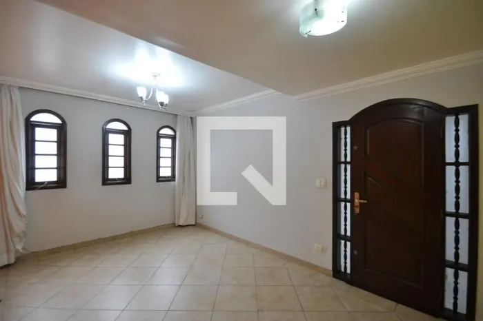 Casa à Venda - Vila Irmaos Arnoni, 2 Quartos, 360 m2