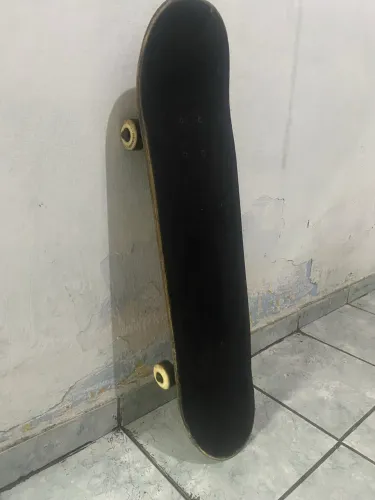 Skate profissional usado