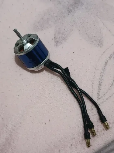 Motor 2212 1400kv