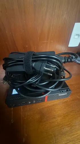 Lenovo M900 Desktop (ThinkCentre)