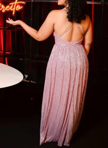 Vestido de festa rosa brilhoso