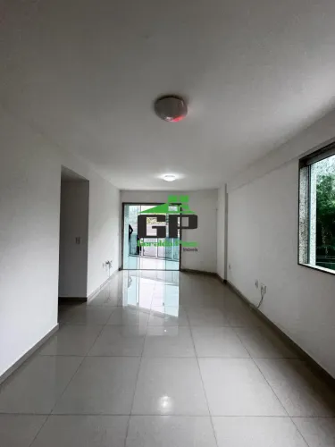 Apartamento com 3 dormitórios para alugar por R$ 2.800,00/mês em Vila Valqueire