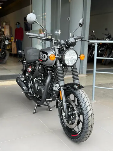 HUNTER DAPPER GREY 350