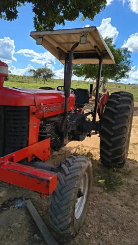 Vendo trator