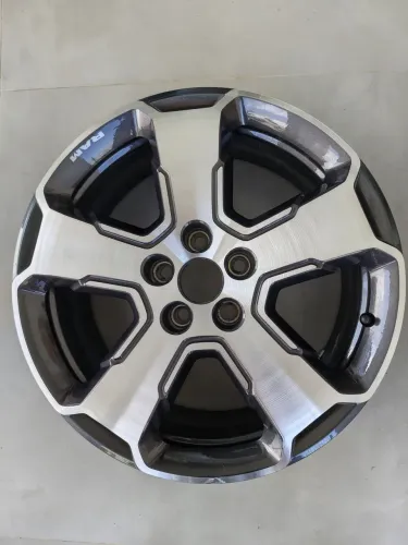 Roda RAM Rampage original seminova Aro 18.
