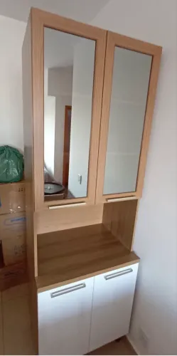 Paneleiro Com Portas de Vidro Novo