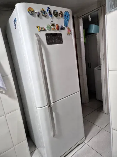 Geladeira electrolux branca frost free DB53