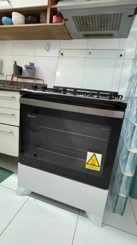 Fogão Electrolux 5 Bocas - Impecável, Estado de Novo (2024)
