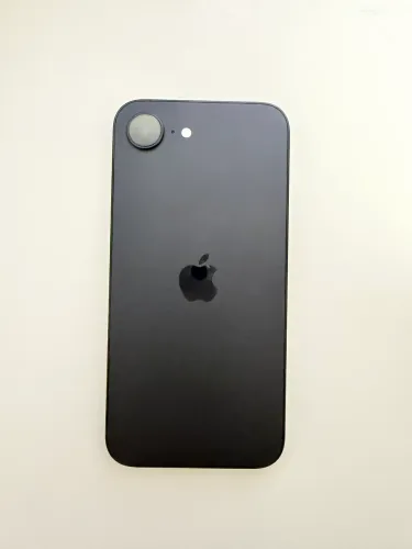 IPhone 16e 128GB - Impecável - Garantia Apple até Agosto + NF