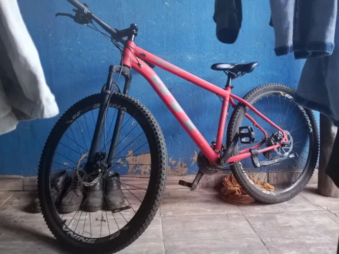 Vende se uma bicicleta adulto aro 20 R$.780 no pix *
