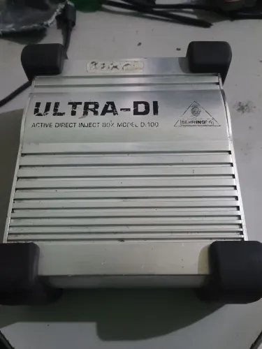 DI Behringer