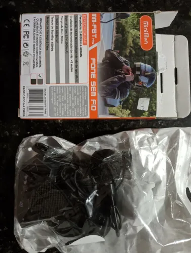 Fone de Ouvido Capacete