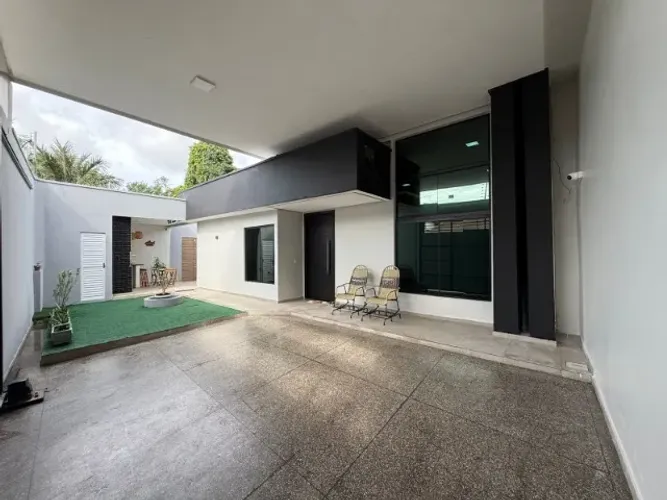 VENDO CASA NO CONJUNTO EDUARDO GOMES