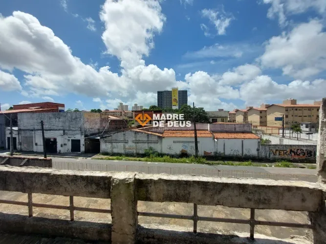 Prédio Comercial em Construção.