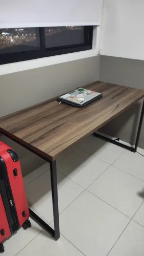 Vendo mesa escrivaninha