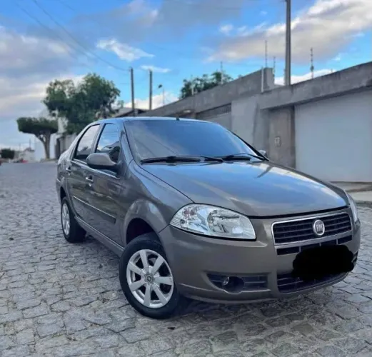 Fiat Siena Essence 1.6 Flex 16V 4P 2012