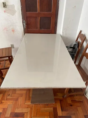 Mesa de Jantar 6 lugares 170x90cm c/ tampo de vidro (Apenas a mesa, sem as cadeiras)!