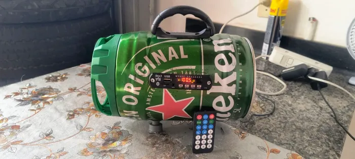 Cx de som Heineken 