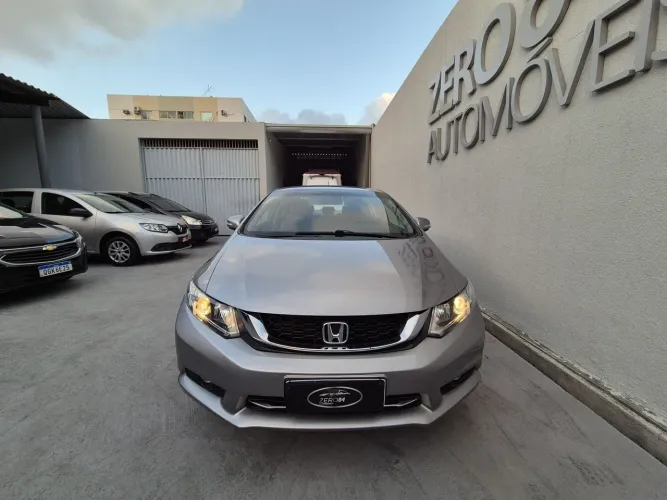 Honda Civic Sedan LXR 2.0 Flexone 16V Aut. 4P 2016