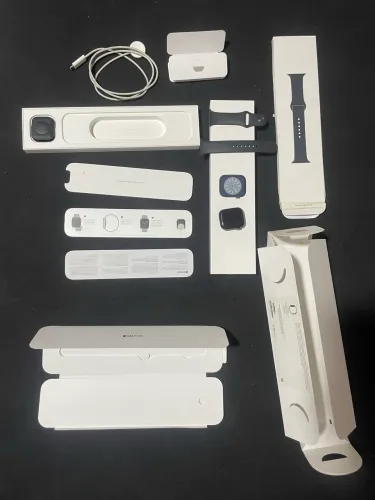 Apple Watch Séries 8 GPS 41mm Caixa Meia-Noite (Midnight)