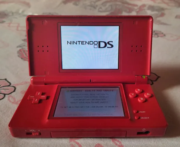 Nintendo DS Lite